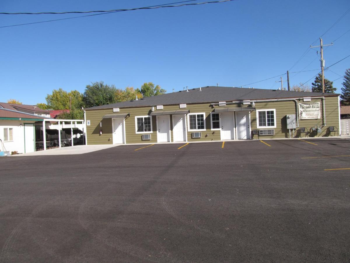 Western Motel Lovell Bagian luar foto