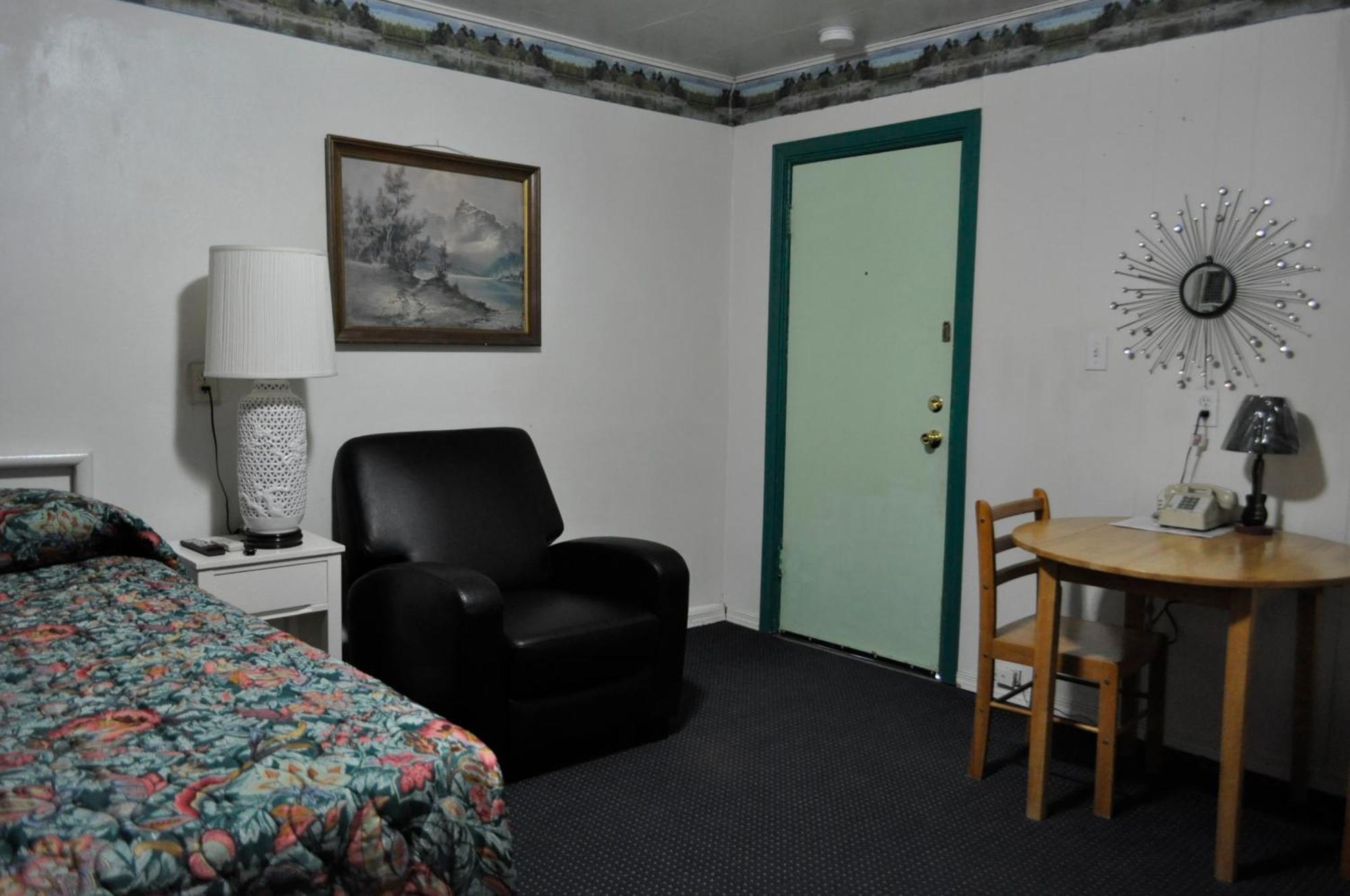 Western Motel Lovell Bagian luar foto