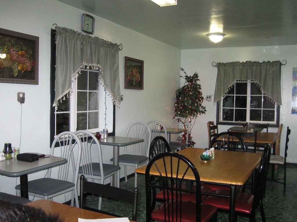 Western Motel Lovell Bagian luar foto
