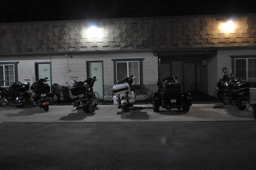 Western Motel Lovell Bagian luar foto