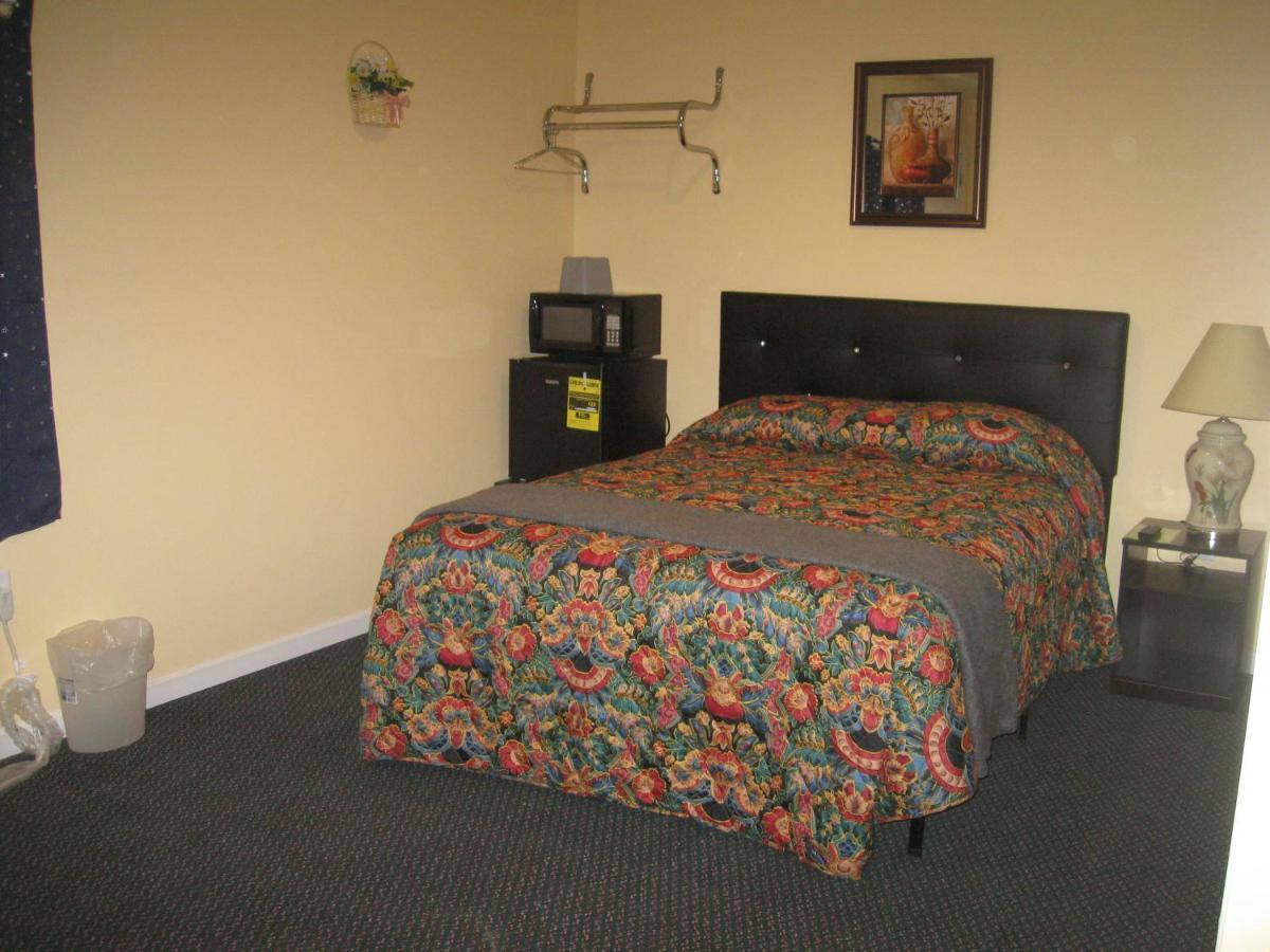 Western Motel Lovell Bagian luar foto